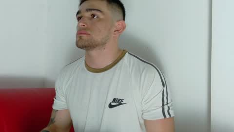 Snapshot of daniel_ova chatting on May 19, 6:47 pm Sexy Dani online show from May 19, 6:47 pm