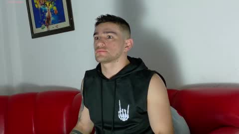 Snapshot of daniel_ova chatting on June 1, 1:24 pm Sexy Dani online show from June 1, 1:24 pm