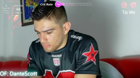 Snapshot of daniel_ova chatting on June 8, 12:49 pm Sexy Dani online show from June 8, 12:49 pm