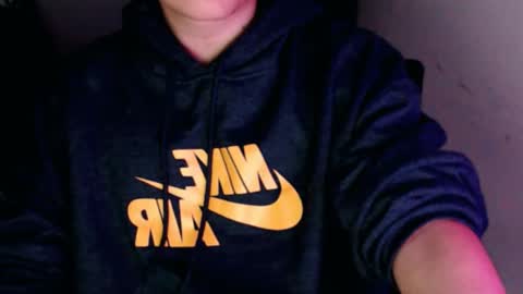 Snapshot of daniel_ruis16 chatting on December 12, 1:49 pm daniel_ruis16 online show from December 12, 1:49 pm