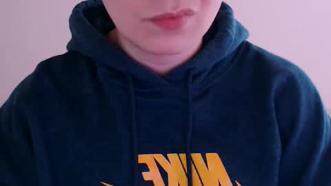 Snapshot of daniel_ruis16 chatting on April 3, 9:13 pm daniel_ruis16 online show from April 3, 9:13 pm