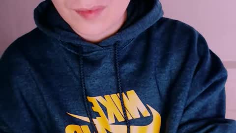 Snapshot of daniel_ruis16 chatting on May 3, 8:04 pm daniel_ruis16 online show from May 3, 8:04 pm