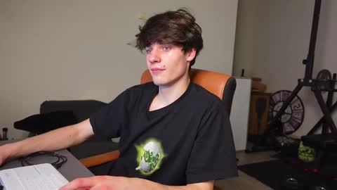 DANIEL SHAWN online show from January 12, 2:11 pm