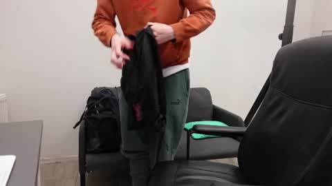 DANIEL SHAWN online show from February 1, 8:18 pm