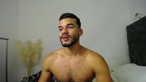 Snapshot of daniel_sherlock chatting on May 12, 11:51 am Daniel Sherlock online show from May 12, 11:51 am