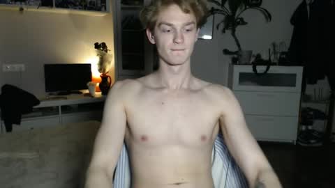 Snapshot of daniel_yumm chatting on May 11, 7:22 pm Daniel online show from May 11, 7:22 pm