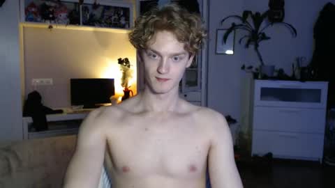 Snapshot of daniel_yumm chatting on May 19, 3:13 am Daniel online show from May 19, 3:13 am