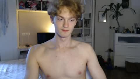 Snapshot of daniel_yumm chatting on May 24, 3:00 am Daniel online show from May 24, 3:00 am