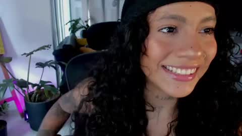 daniela_arenas online show from July 10, 9:17 pm