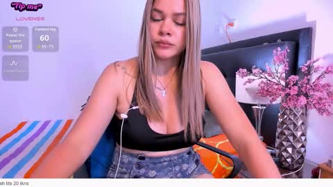 daniela online show from February 26, 9:36 pm