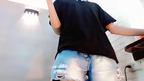 Snapshot of daniela_pink_ chatting on October 6, 8:39 pm daniela_pink_ online show from October 6, 8:39 pm