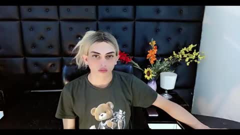 Snapshot of daniela_pink_ chatting on February 11, 8:36 pm daniela_pink_ online show from February 11, 8:36 pm