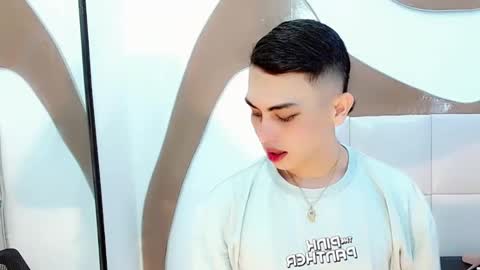 daniela_pink_ online show from April 9, 7:08 pm