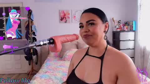 Snapshot of danielacortes03 chatting on January 12, 7:08 pm I think I will close this page please leave me a message if you want to know about me online show from January 12, 7:08 pm