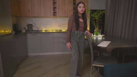 Snapshot of danielacrystal chatting on November 5, 5:24 pm Hi my name is Daniela Im new here but I really like to chat online show from November 5, 5:24 pm