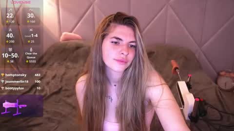Snapshot of danielareign chatting on April 29, 5:30 pm danielareign online show from April 29, 5:30 pm