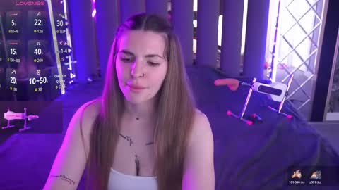 Snapshot of danielareign chatting on May 21, 12:34 pm danielareign online show from May 21, 12:34 pm