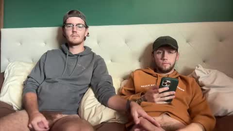 Snapshot of danielbishopxxx chatting on September 29, 9:19 pm Daniel Bishop Mason online show from September 29, 9:19 pm