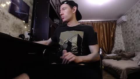Snapshot of danielgraysoon chatting on September 9, 8:25 am Daniel Grayson online show from September 9, 8:25 am