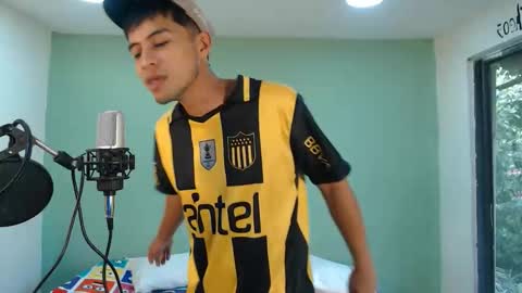 danielitopapii online show from November 13, 8:08 pm