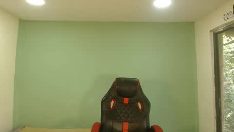 danielitopapii online show from December 18, 4:46 pm