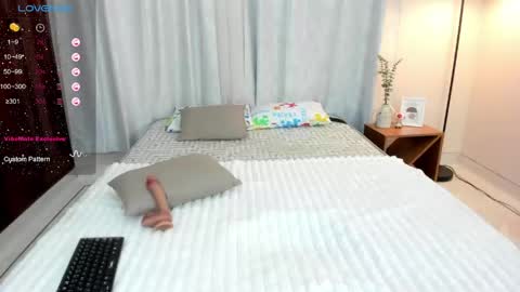 Daniel online show from April 22, 1:34 pm