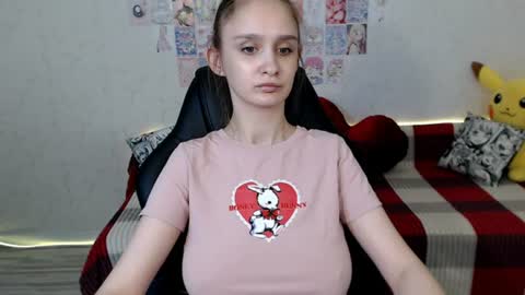 Snapshot of daniella_martin chatting on June 17, 2:36 am Daniella Martin online show from June 17, 2:36 am