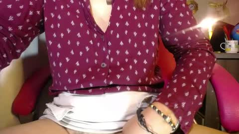 Angie online show from April 15, 3:19 pm