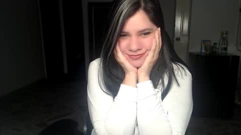 Snapshot of daniellerain chatting on February 14, 9:39 am daniellerain online show from February 14, 9:39 am