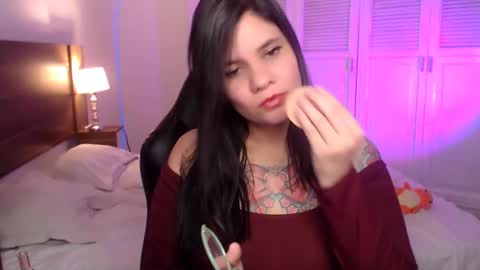 Snapshot of daniellerain chatting on March 6, 5:09 pm daniellerain online show from March 6, 5:09 pm