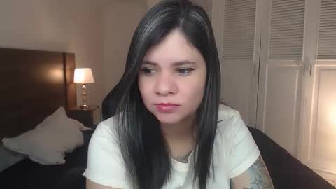 Snapshot of daniellerain chatting on March 17, 12:52 pm daniellerain online show from March 17, 12:52 pm
