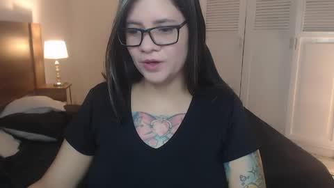 Snapshot of daniellerain chatting on April 15, 11:49 pm daniellerain online show from April 15, 11:49 pm