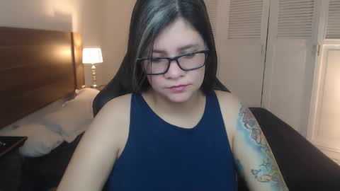 Snapshot of daniellerain chatting on May 5, 11:02 pm daniellerain online show from May 5, 11:02 pm