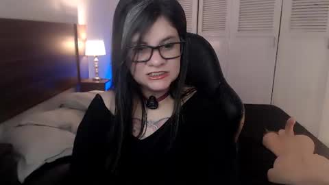 daniellerain online show from June 14, 2:24 am