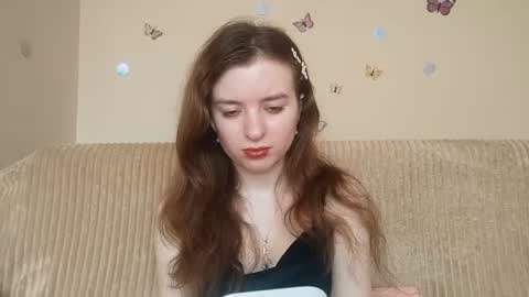 Snapshot of daniellevaulet chatting on July 24, 7:28 am Mia online show from July 24, 7:28 am