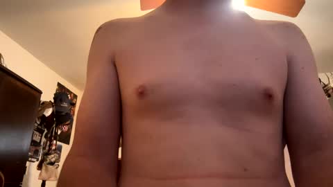 Snapshot of danielp_mod_cb chatting on January 8, 9:12 pm Daniel y. online show from January 8, 9:12 pm