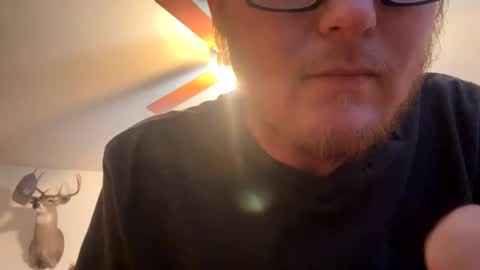 Snapshot of danielp_mod_cb chatting on March 12, 10:50 pm Daniel y. online show from March 12, 10:50 pm