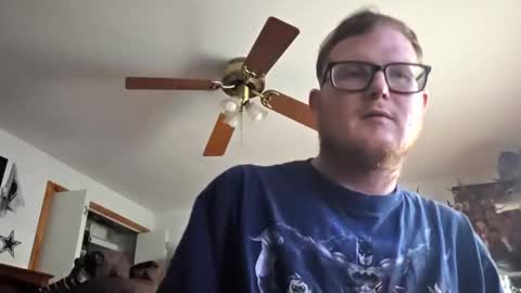 Snapshot of danielp_mod_cb chatting on September 11, 10:32 pm Daniel y. online show from September 11, 10:32 pm