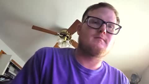 Snapshot of danielp_mod_cb chatting on September 12, 9:26 pm Daniel y. online show from September 12, 9:26 pm