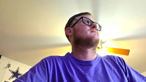 Snapshot of danielp_mod_cb chatting on September 19, 8:31 pm Daniel y. online show from September 19, 8:31 pm