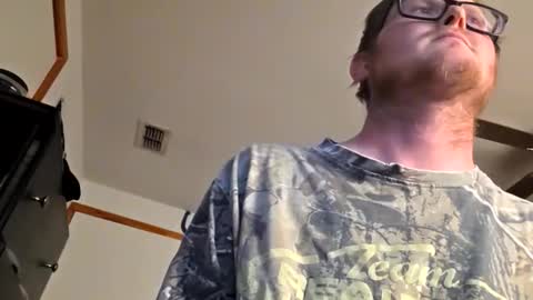 Daniel    y. online show from December 22, 10:51 pm