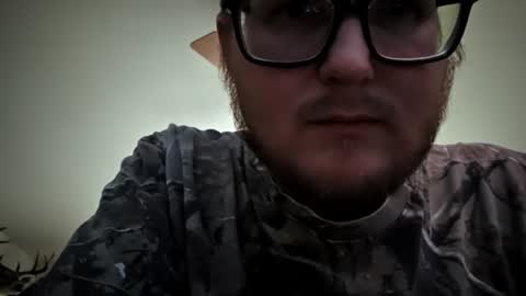Snapshot of danielp_mod_cb chatting on July 7, 7:40 pm Daniel y. online show from July 7, 7:40 pm
