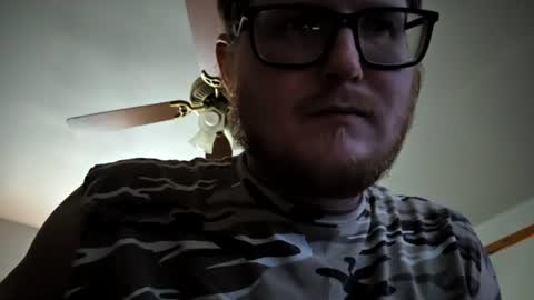 Snapshot of danielp_mod_cb chatting on July 20, 7:27 pm Daniel y. online show from July 20, 7:27 pm