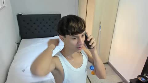 Daniels Cruz online show from December 20, 3:52 pm