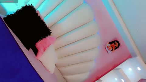 Snapshot of daniiela_ember chatting on March 3, 4:40 am Danny online show from March 3, 4:40 am