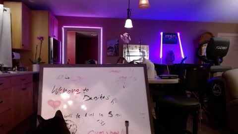 DanikaWhite69 online show from December 27, 8:02 am