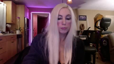 DanikaWhite69 online show from January 3, 9:36 am