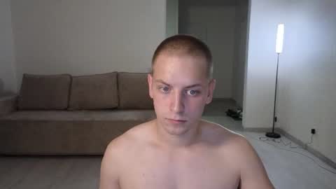 Snapshot of danila_trezzini chatting on July 12, 9:39 pm danila online show from July 12, 9:39 pm