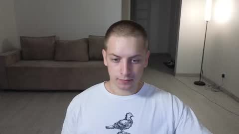 Snapshot of danila_trezzini chatting on July 19, 6:11 pm danila online show from July 19, 6:11 pm