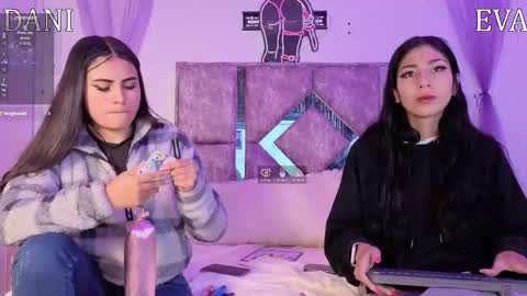 Danilu and Eva online show from February 25, 6:39 pm